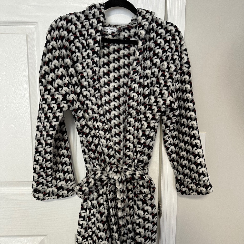 Vera Bradley Grey and Black Scottie Dog Robe